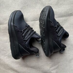 ADIDAS BLACK LITE RACER ADAPT 7.0 SHOES KIDS SIZE 6K LIKE NEW! SUPER CUTE!